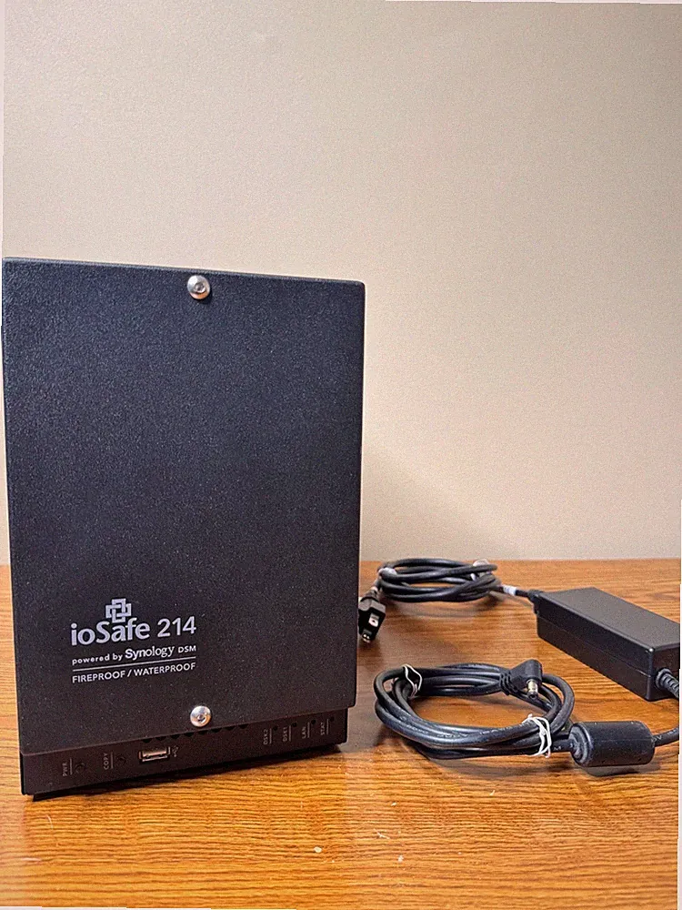 IoSafe 214 DUAL Fireproof Waterproof N2 NAS Synology DSM RAID 8TB (2x 4TB) + Pwr