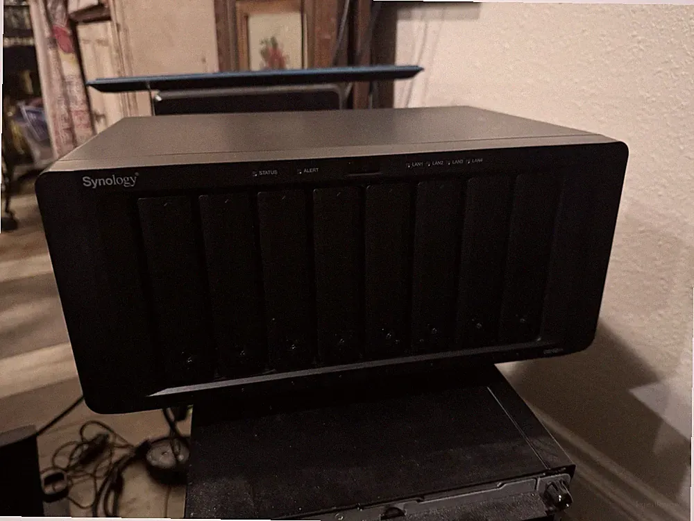 Synology DS1815+ 8 Bay NAS | 100TB Total | 8x16TB Synology HAT5300 Entrpr Drives